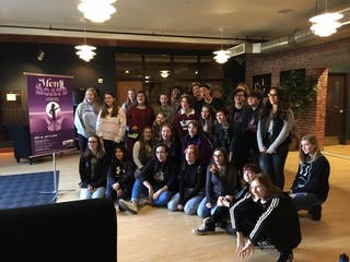 Students in a Theatre 33 class